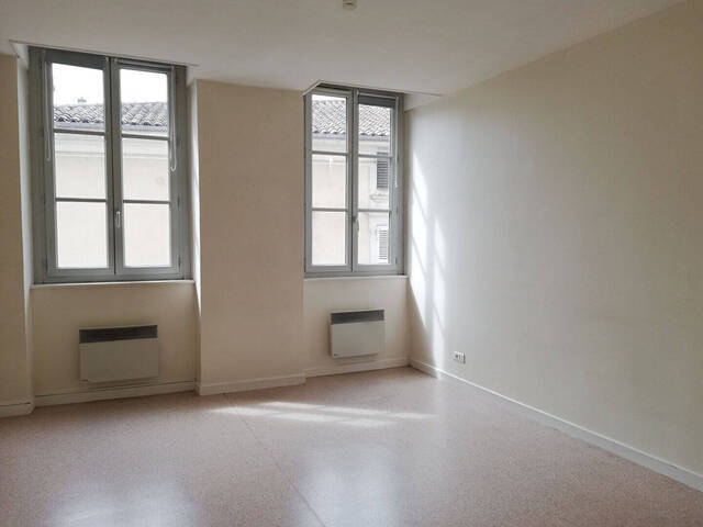 Location appartement 1 pièce 35.39 m² à Bourg-en-Bresse (01000)