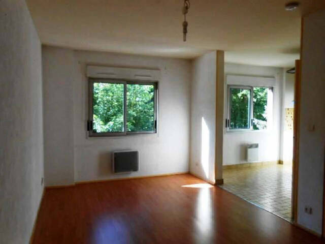 Location appartement 1 pièce 32 m² à Bourg-en-Bresse (01000) BROU