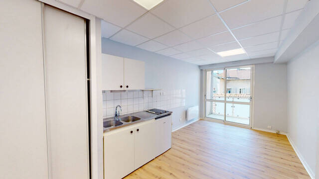Location appartement 1 pièce 32 m² à Oyonnax (01100)