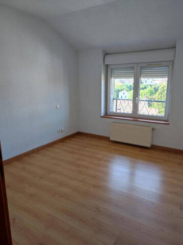 Vente Appartement 3 pièces 57.69 m² Oyonnax (01100)