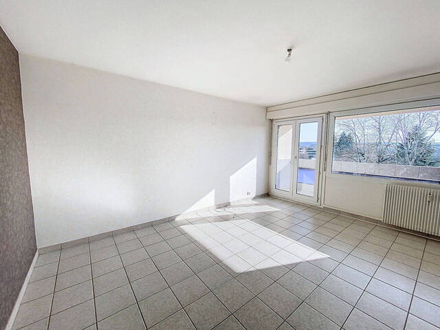 Vente appartement 4 pièces 77.43 m² à Bourg-en-Bresse (01000)