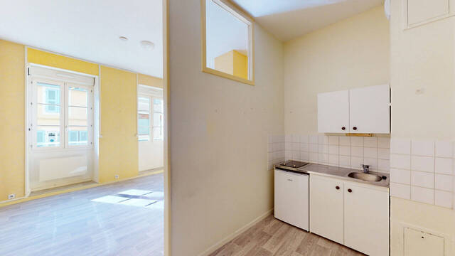 Location appartement 1 pièce 30 m² à Oyonnax (01100)