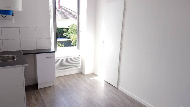 Location appartement 1 pièce 39.37 m² à Bourg-en-Bresse (01000) CENTRE PROX COMMODITÉS