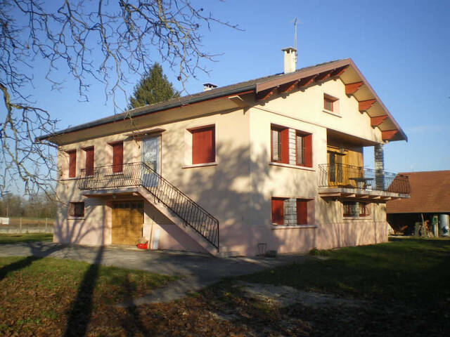 Location maison 5 pièces 115 m² à Villieu-Loyes-Mollon (01800)