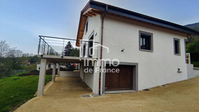 Location maison 4 pièces 137 m² à Injoux-Génissiat (01200)