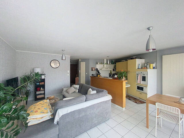 Location appartement 4 pièces 84 m² à Bourg-en-Bresse (01000)