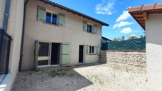 Location maison 4 pièces 75.7 m² à Villieu-Loyes-Mollon (01800)