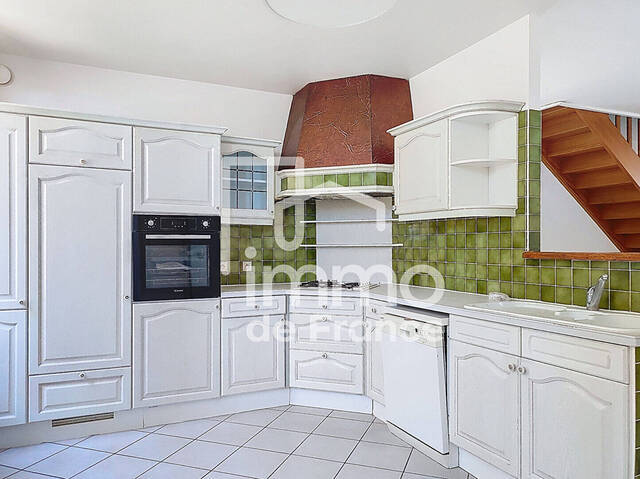Location appartement 4 pièces 83.77 m² à Oyonnax (01100)