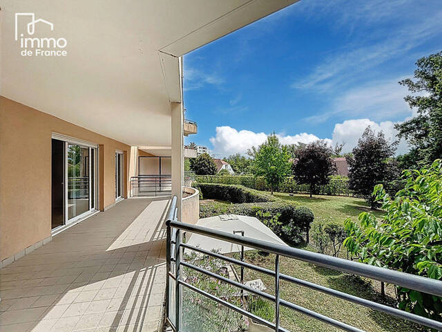 Vente appartement 5 pièces 126.6 m² à Ferney-Voltaire (01210)