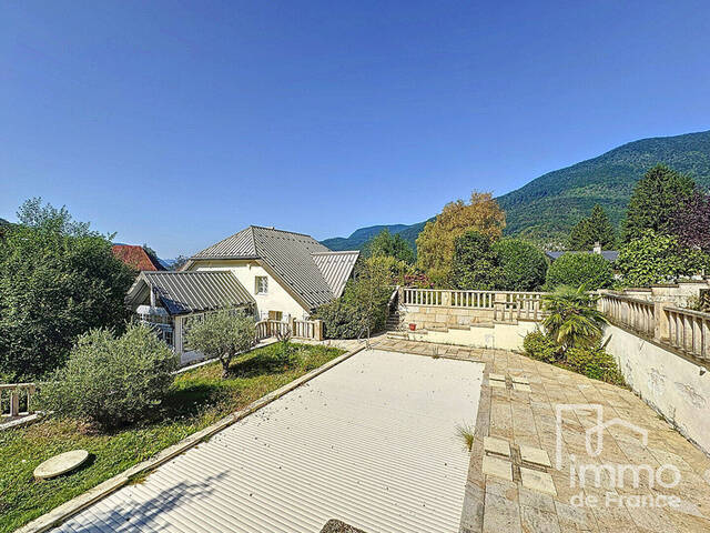 Vente maison 5 pièces 270 m² à Chézery-Forens (01410) - CAMPAGNE