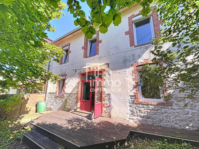 Vente maison 4 pièces 106 m² à Oyonnax (01100)