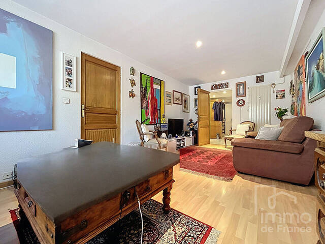 Vente appartement 3 pièces 79.75 m² à Ferney-Voltaire (01210)