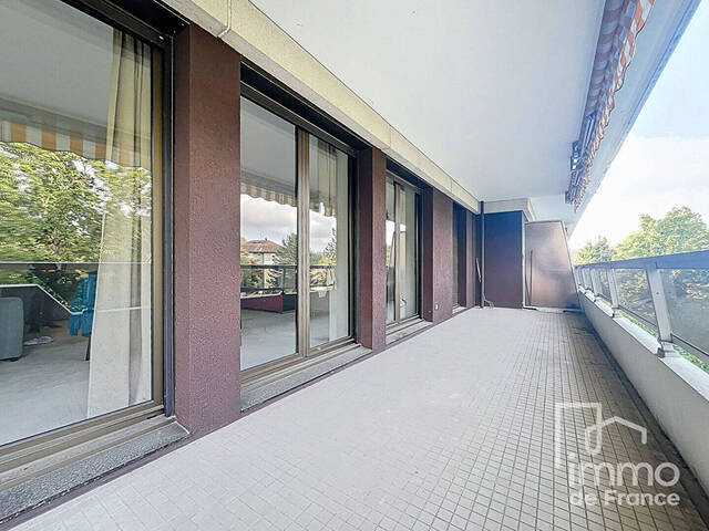 Vente appartement 4 pièces 121 m² à Ferney-Voltaire (01210)