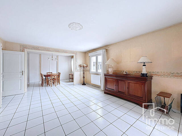 Vente Appartement 4 pièces 97 m² Bellegarde-sur-Valserine (01200)