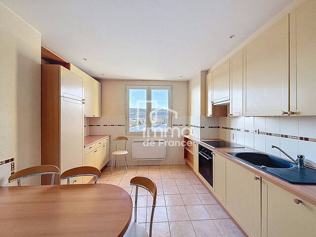 Vente appartement 3 pièces 72 m² à Oyonnax (01100)