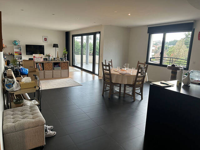 Location appartement 5 pièces 166.04 m² à Saint-Genis-Pouilly (01630)