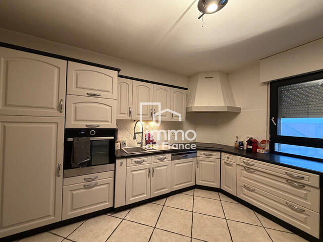 Location appartement 5 pièces 124.31 m² à Valleiry (74520)