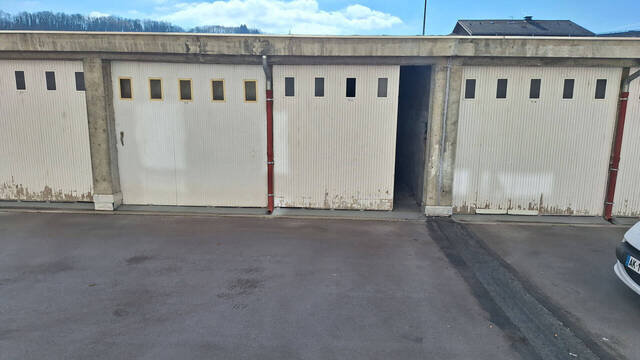 Location parking / box à Valserhône (01200)