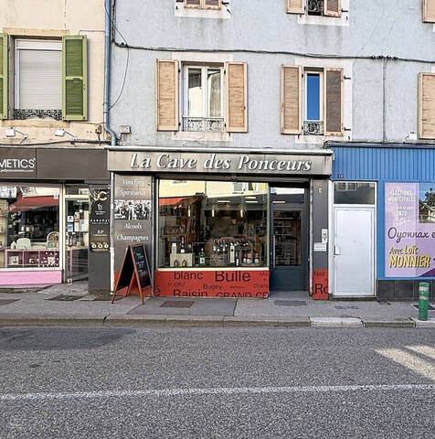 Vente locaux commerciaux local commercial à Oyonnax (01100)
