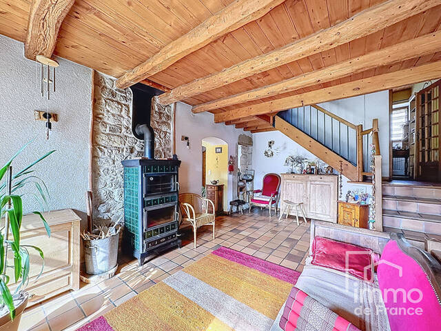 Vente Maison 8 pièces 220 m² Lancrans (01200)