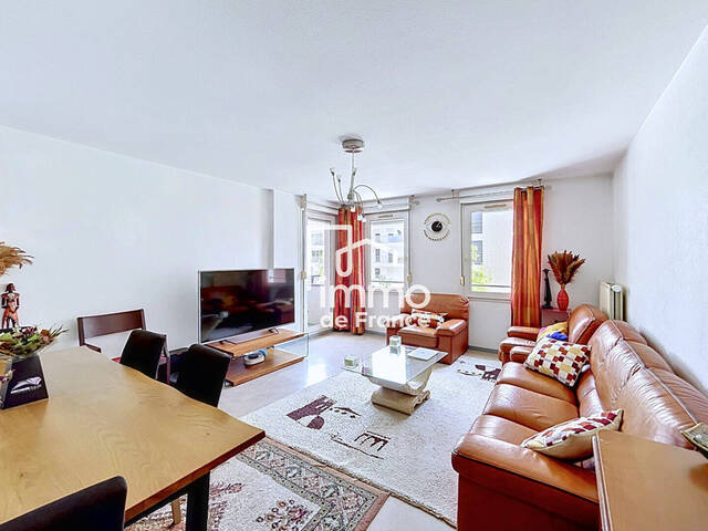 Vente appartement 4 pièces 84 m² à Saint-Genis-Pouilly (01630)