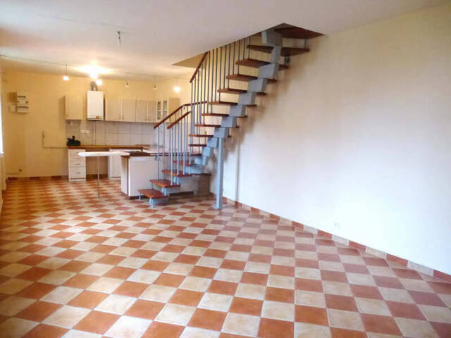 Location appartement 3 pièces 73.9 m² à Oyonnax (01100) NORD