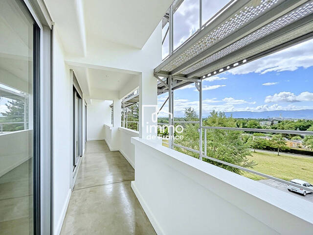 Vente appartement 2 pièces 51 m² à Saint-Genis-Pouilly (01630)