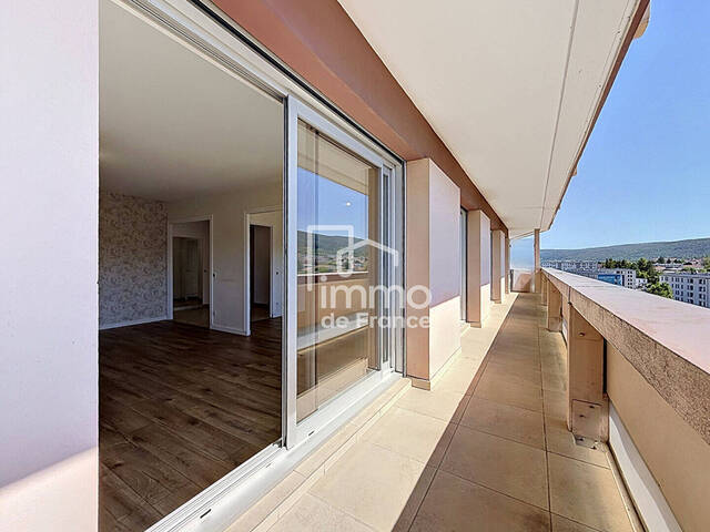 Vente Appartement 4 pièces 95.65 m² Oyonnax (01100)