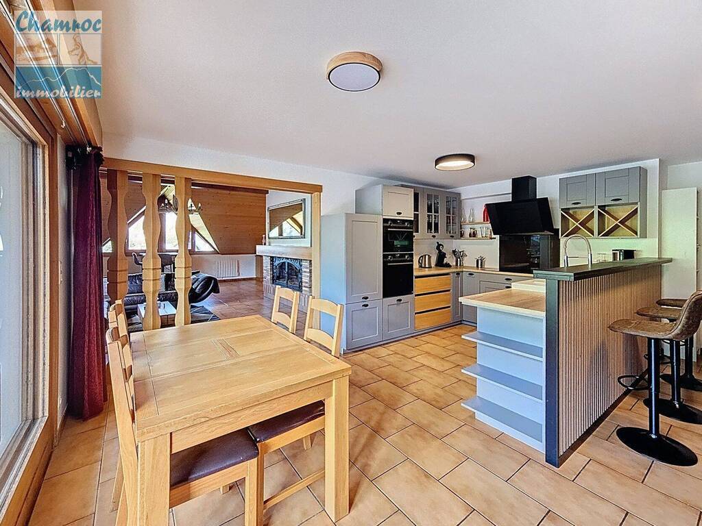 Sale Chalet 8 rooms LA CHAPELLE-D'ABONDANCE 74360