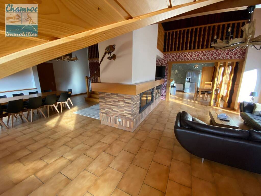 Sale Chalet 8 rooms LA CHAPELLE-D'ABONDANCE 74360