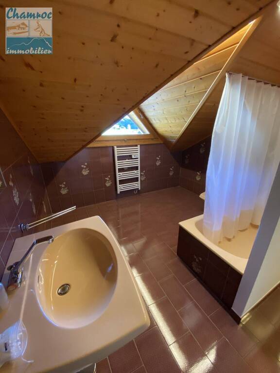 Sale Chalet 8 rooms LA CHAPELLE-D'ABONDANCE 74360
