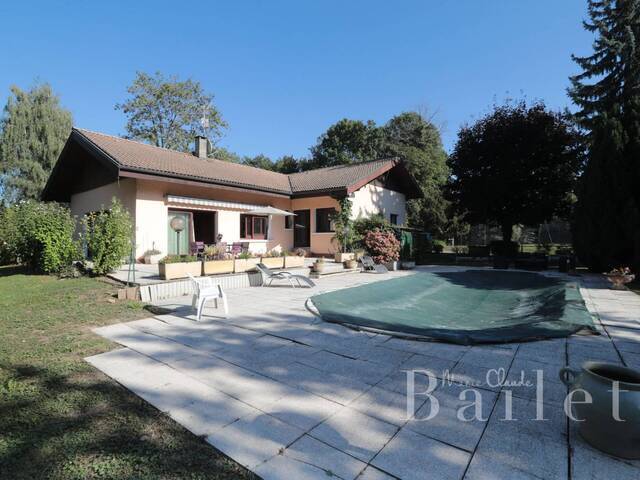 Buy House maison individuelle 7 rooms 200 m² Anthy-sur-Léman 74200