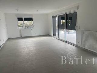 Sale Apartment T4 new in Évian-les-Bains