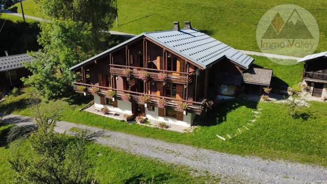 Vente Chalet 12 pièces 245 m² Saint-Nicolas-la-Chapelle 73590