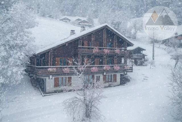 Vente Chalet 12 pièces 245 m² Saint-Nicolas-la-Chapelle 73590