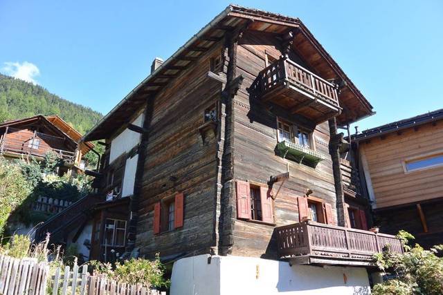 Sold Chalet maison ancienne 6 rooms 138 m² Ayer 3961