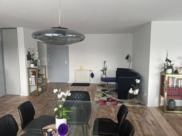 Location Appartement 5 pièces 138.56 m² Divonne-les-Bains 01220