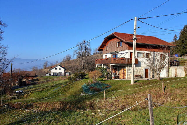 Vente Maison 6 pièces 180 m² Saint-Jean-de-Tholome 74250