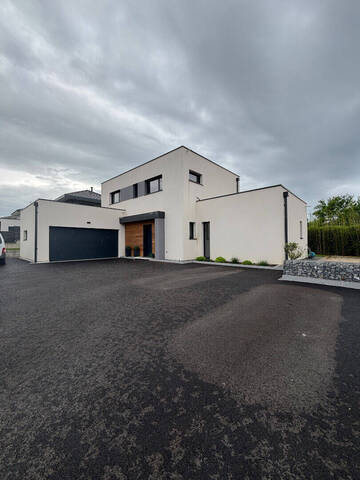 Location Maison 4 pièces 140 m² Chens-sur-Léman 74140
