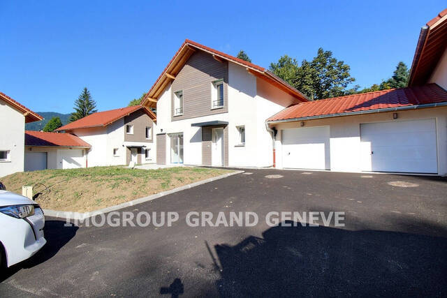 Vendu Maison 5 pièces 110 m² Burdignin 74420