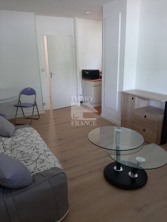 Image d'un appartement 1 pièce à louer à 563€ à la roche-sur-yon (85000)