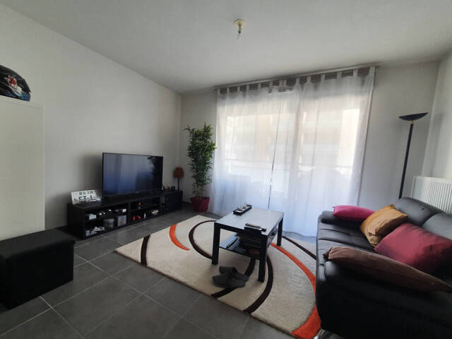 Location Appartement 2 pièces 44.13 m² Gex (01170) CENTRE