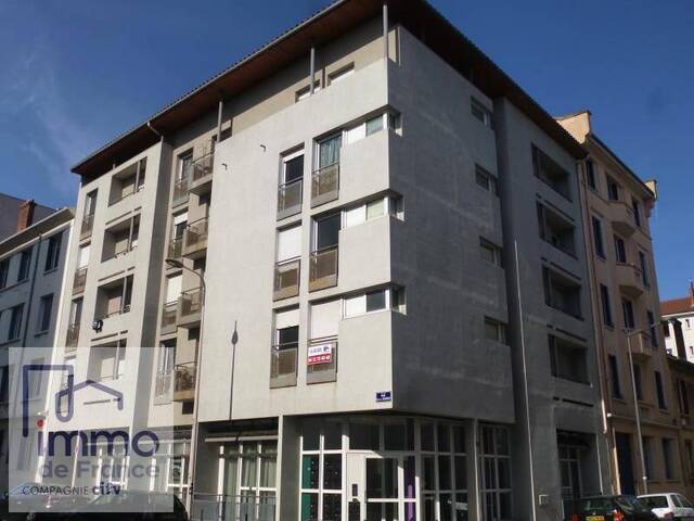 Location Appartement 1 pièce 18 m² Lyon 8e Arrondissement (69008) SANS SOUCI