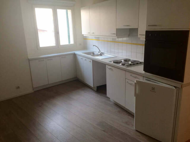 Location Appartement 1 pièce 33.02 m² Oyonnax (01100) CENTRE VILLE