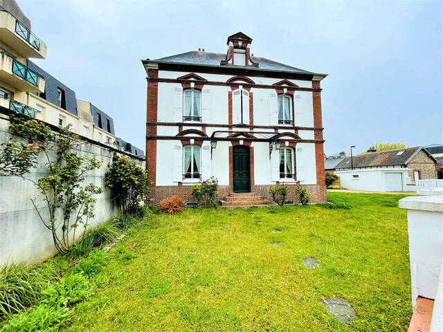 Vente maison 7 pièces 157.6 m² à Évreux (27000)