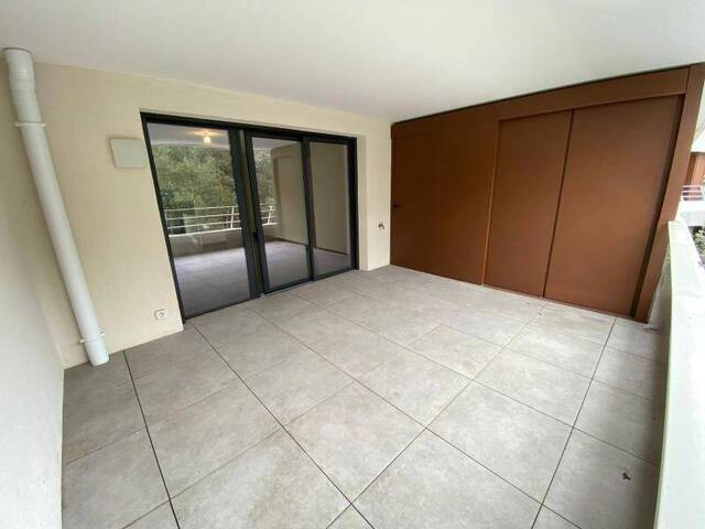 Location appartement récent 3 pièces 68.15 m² à Montpellier (34000)