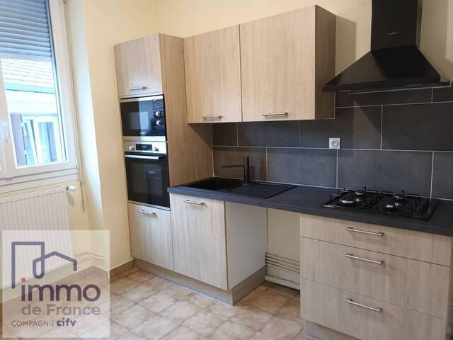 Location Appartement 2 pièces 60 m² Saint-Fons (69190)