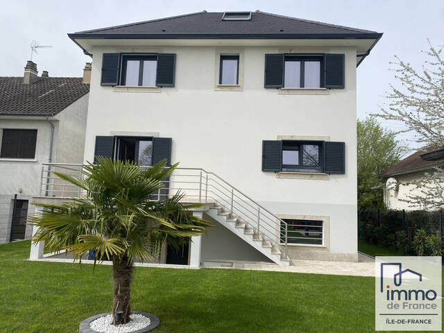 Vente maison 7 pièces 132 m² à Athis-Mons (91200)