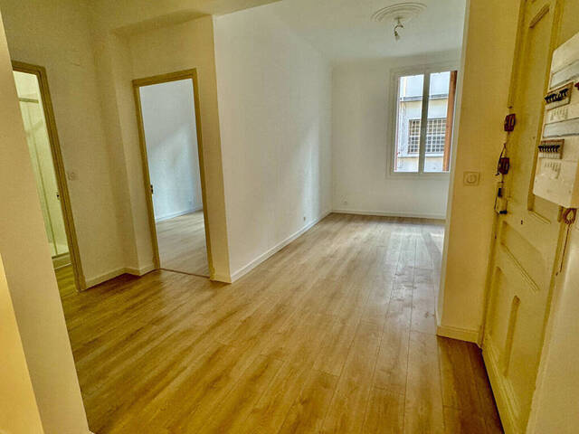 Location appartement 3 pièces 60.5 m² à Toulon (83000)