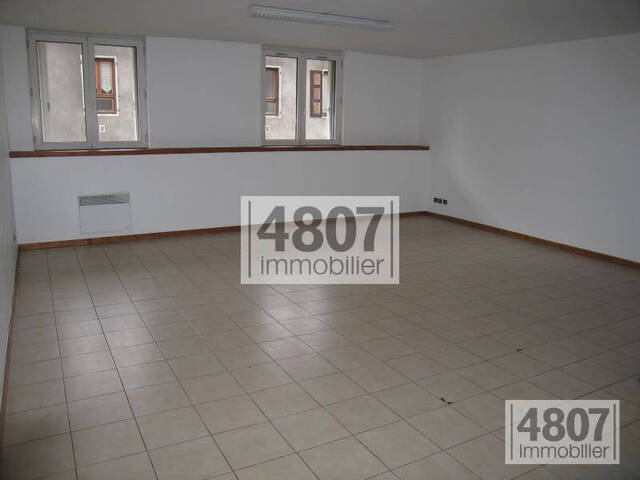 Location Appartement 5 pièces 103 m² Sallanches (74700)